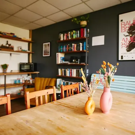 旅馆 Sleep Station *