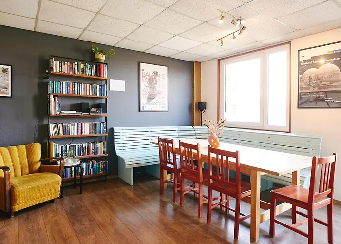 旅馆 Sleep Station